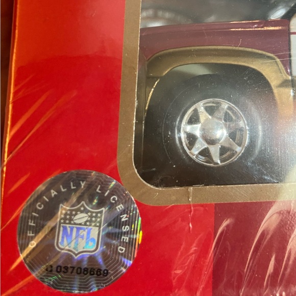NFL Limited Edition 2002 49ers Escalade - Picture 6 of 8